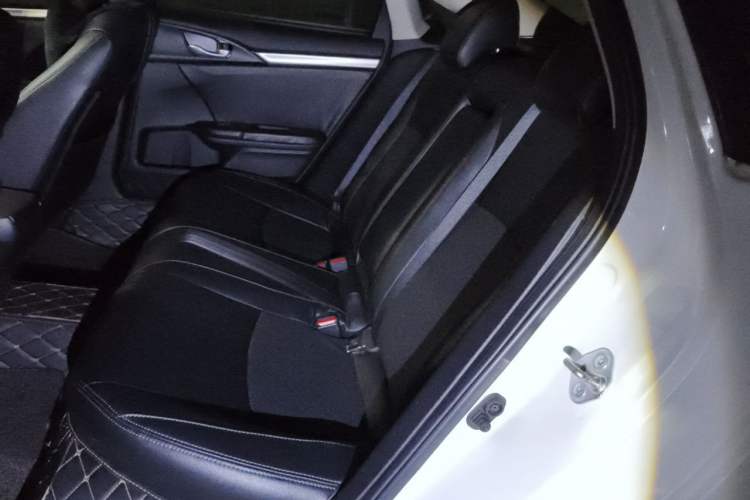 Used Honda Civic 2016 220TURBO CVT Luxury Edition Left Rear Seat