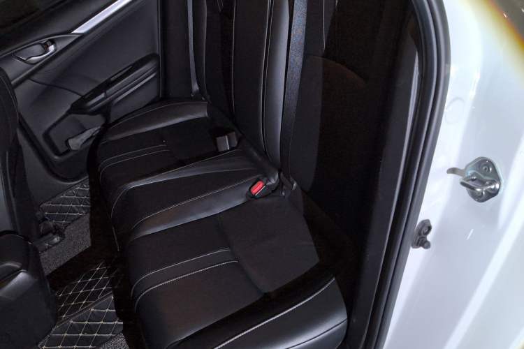 Used Honda Civic 2016 220TURBO CVT Prestige Edition Left Rear Seat