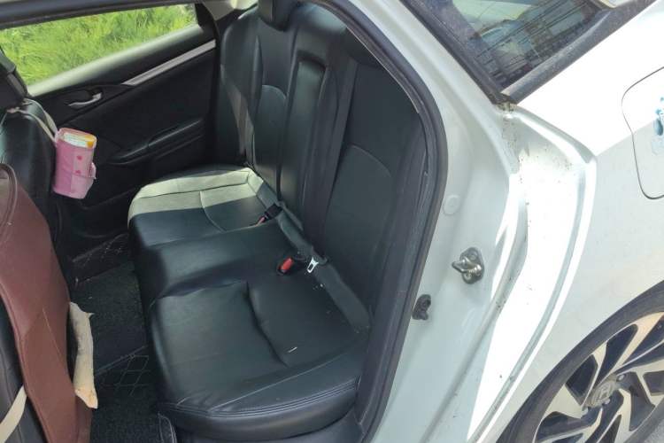 Used Honda Civic 2016 220TURBO CVT Luxury Edition Left Rear Seat