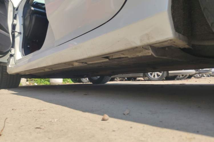 Used Honda Civic 2016 220TURBO CVT Luxury Edition Left Side Sill