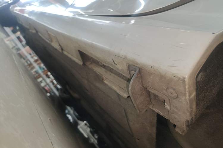 Used Honda Civic 2016 220TURBO CVT Luxury Edition Left Side Sill