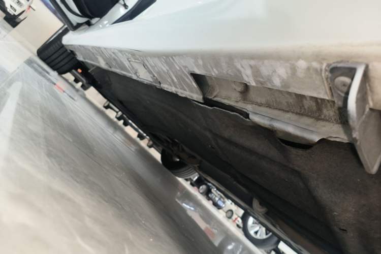 Used Honda Civic 2016 180TURBO CVT Comfort Version Left Side Sill