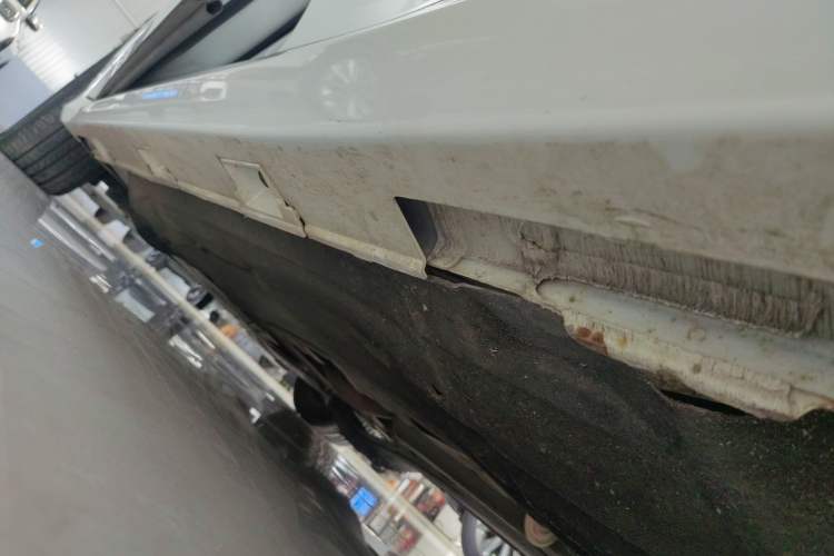 Used Honda Civic 2016 220TURBO CVT Luxury Edition Left Side Sill