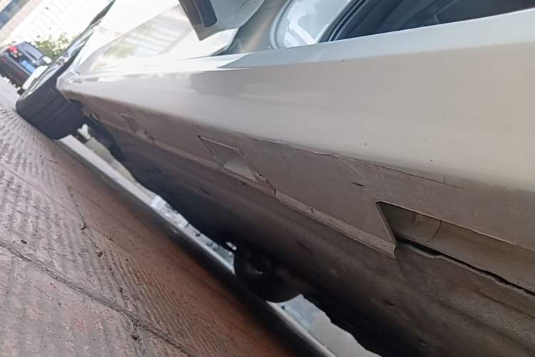 Used Honda Civic 2016 180TURBO CVT Comfort Version Left Side Sill