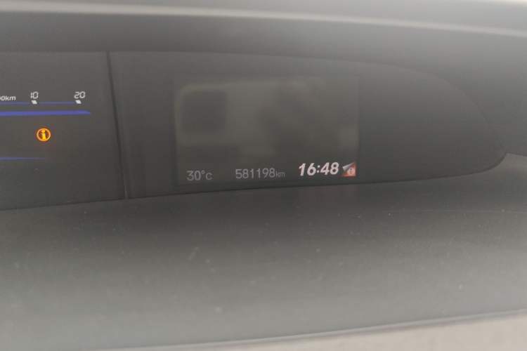 Used Honda Civic 2016 1.8L Manual Comfort Version Odometer Close Up