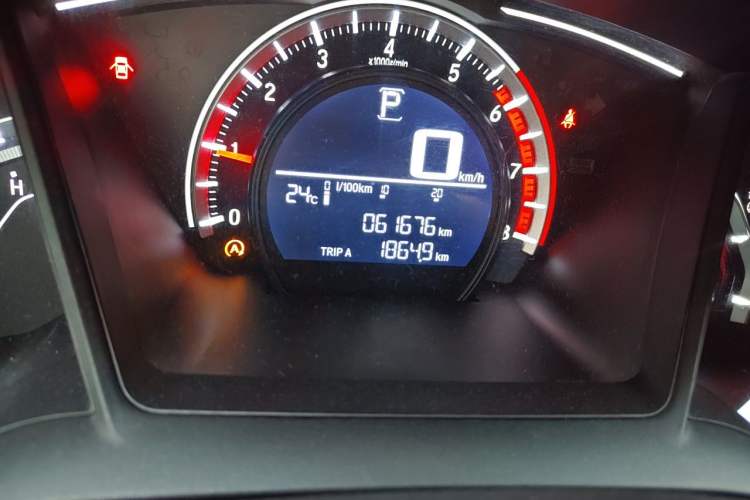 Used Honda Civic 2016 180TURBO CVT Comfort Version Odometer Close Up