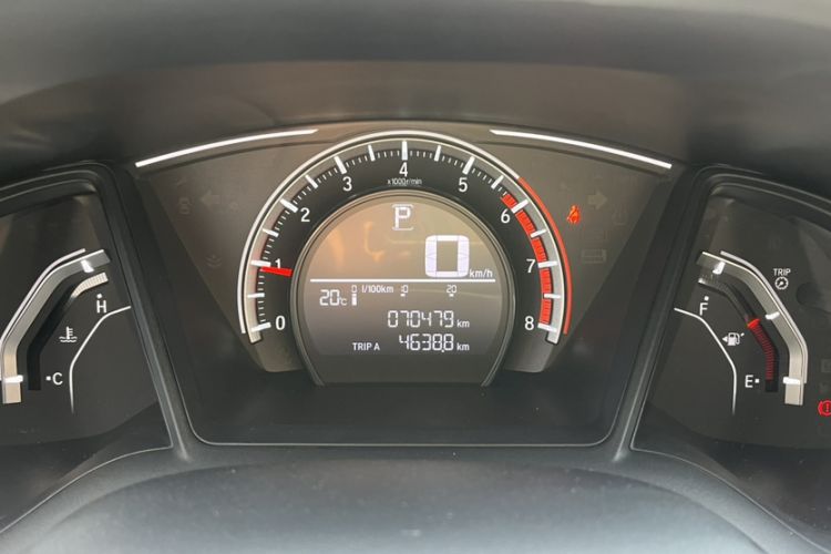 Used Honda Civic 2016 180TURBO CVT Comfort Version Odometer Close Up