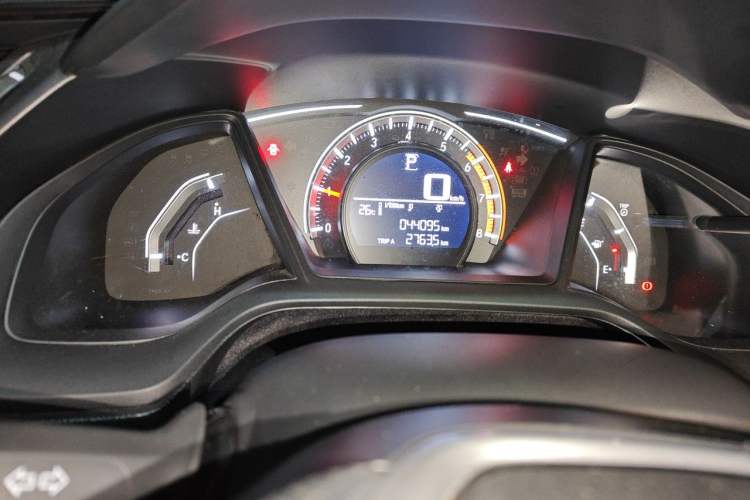 Used Honda Civic 2016 180TURBO CVT Comfort Version Odometer Close Up