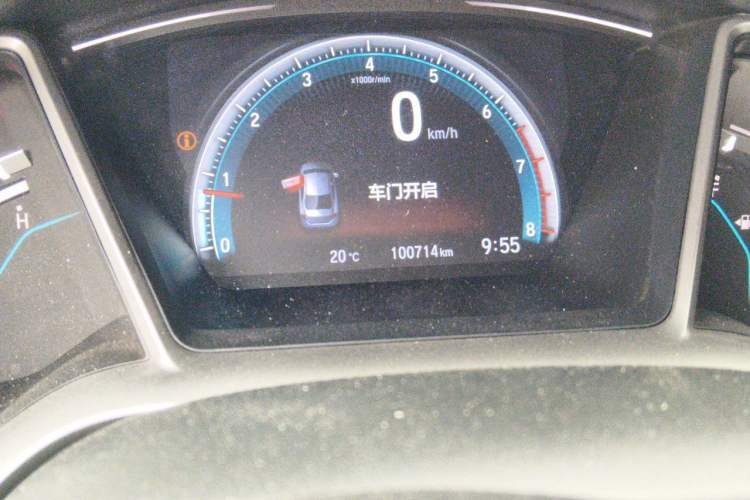 Used Honda Civic 2016 220TURBO Manual Luxury Edition Odometer Close Up