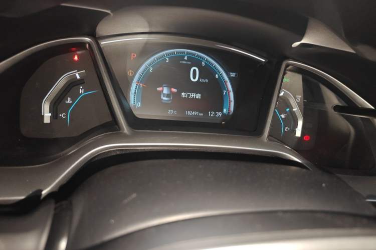 Used Honda Civic 2016 220TURBO CVT Prestige Edition Odometer Close Up