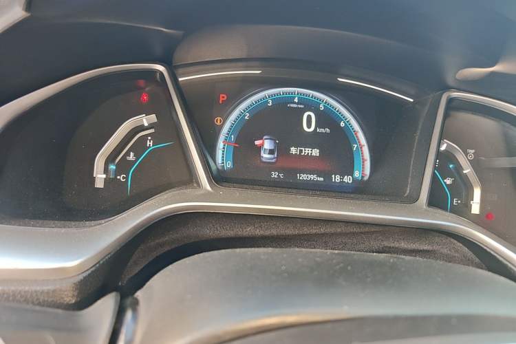Used Honda Civic 2016 220TURBO CVT Prestige Edition Odometer Close Up