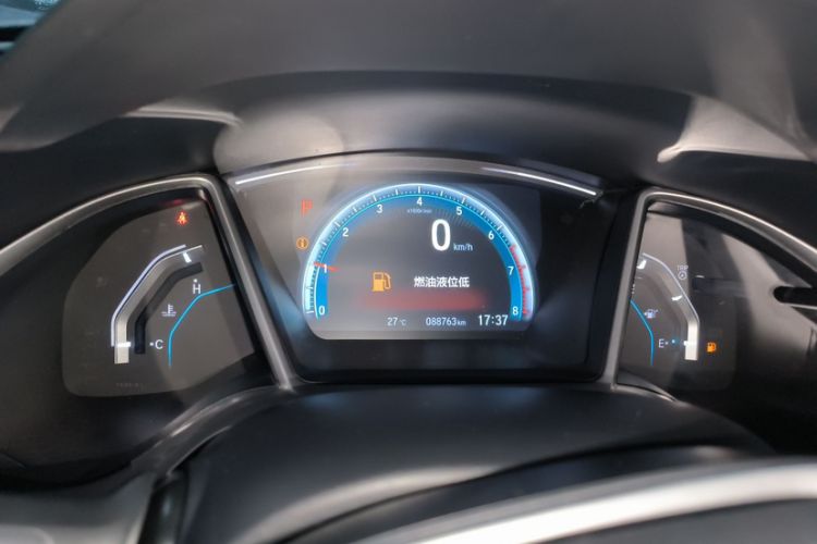 Used Honda Civic 2016 220TURBO CVT Luxury Edition Odometer Close Up