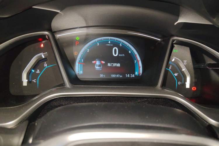 Used Honda Civic 2016 220TURBO CVT Prestige Edition Odometer Close Up