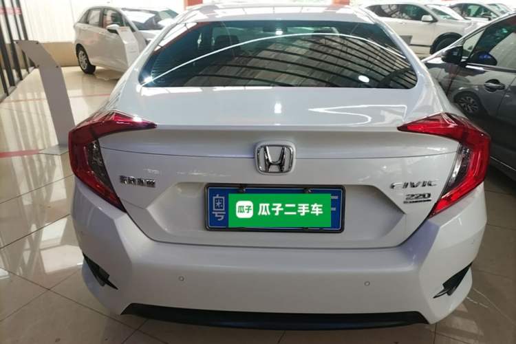 Used Honda Civic 2016 220TURBO CVT Luxury Edition Rear