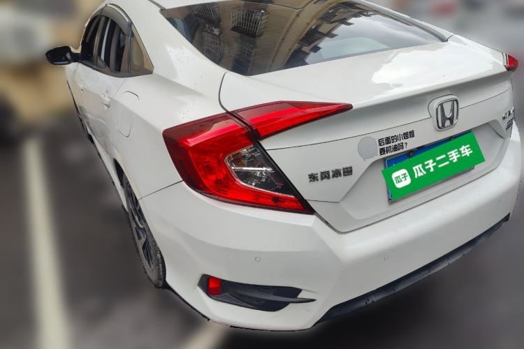 Used Honda Civic 2016 220TURBO CVT Luxury Edition Rear Left 45 Deg