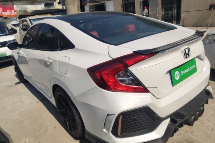 Used Honda Civic 2016 220TURBO CVT Luxury Edition Rear Left 45 Deg