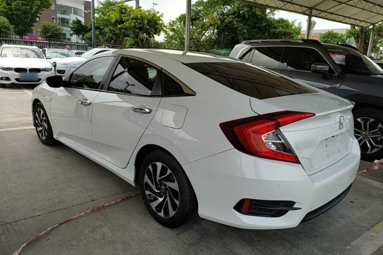Used Honda Civic 2016 220TURBO CVT Luxury Edition Rear Left 45 Deg