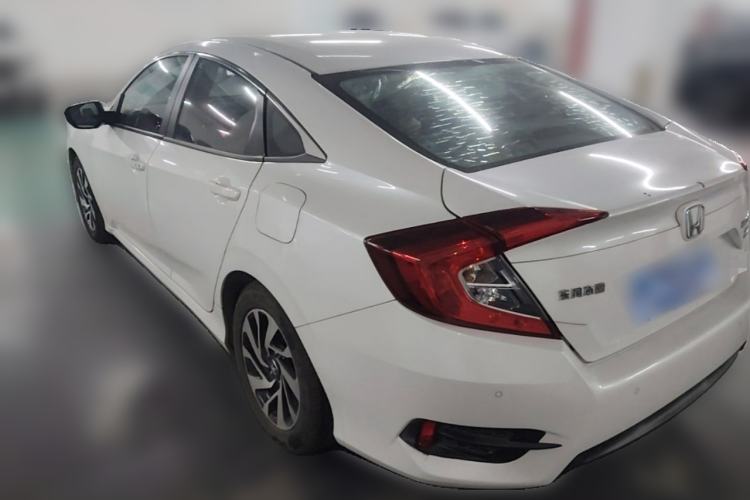 Used Honda Civic 2016 220TURBO Manual Luxury Edition Rear Left 45 Deg