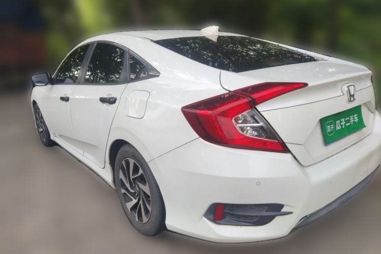 Used Honda Civic 2016 220TURBO CVT Luxury Edition Rear Left 45 Deg