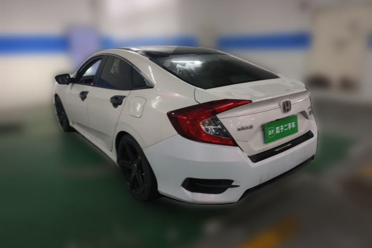 Used Honda Civic 2016 220TURBO CVT Luxury Edition Rear Left 45 Deg