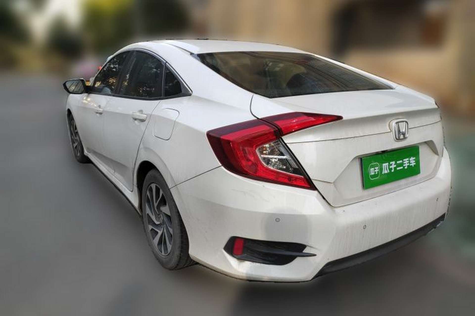 Used Honda Civic 2016 220TURBO CVT Luxury Edition Rear Left 45 Deg