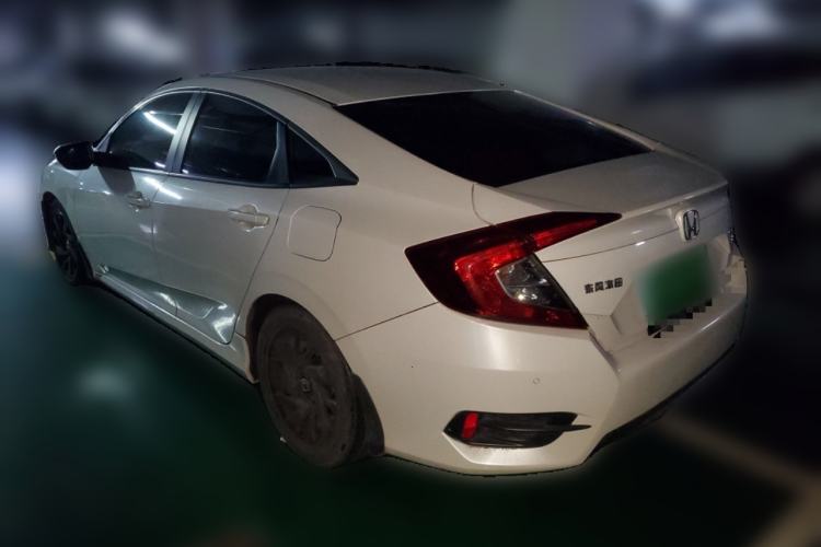 Used Honda Civic 2016 220TURBO Manual Luxury Edition Rear Left 45 Deg