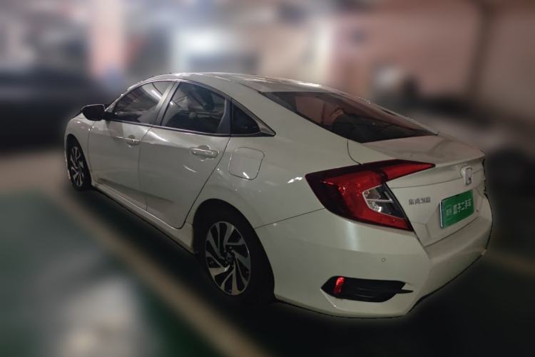 Used Honda Civic 2016 220TURBO CVT Luxury Edition Rear Left 45 Deg