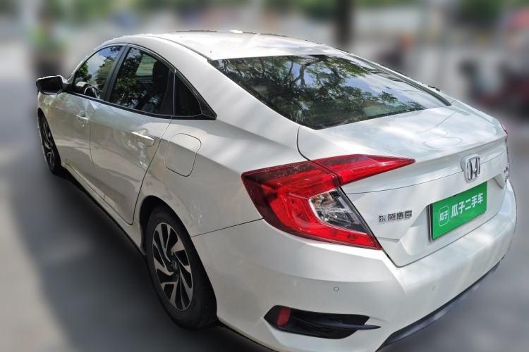 Used Honda Civic 2016 220TURBO CVT Luxury Edition Rear Left 45 Deg