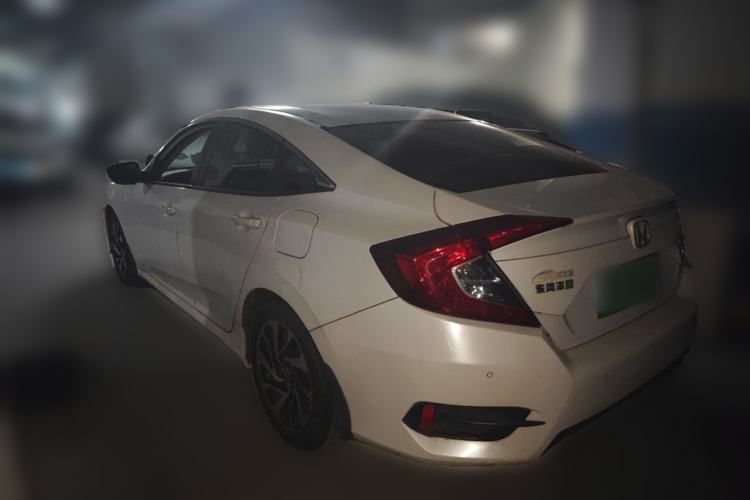 Used Honda Civic 2016 220TURBO CVT Luxury Edition Rear Left 45 Deg