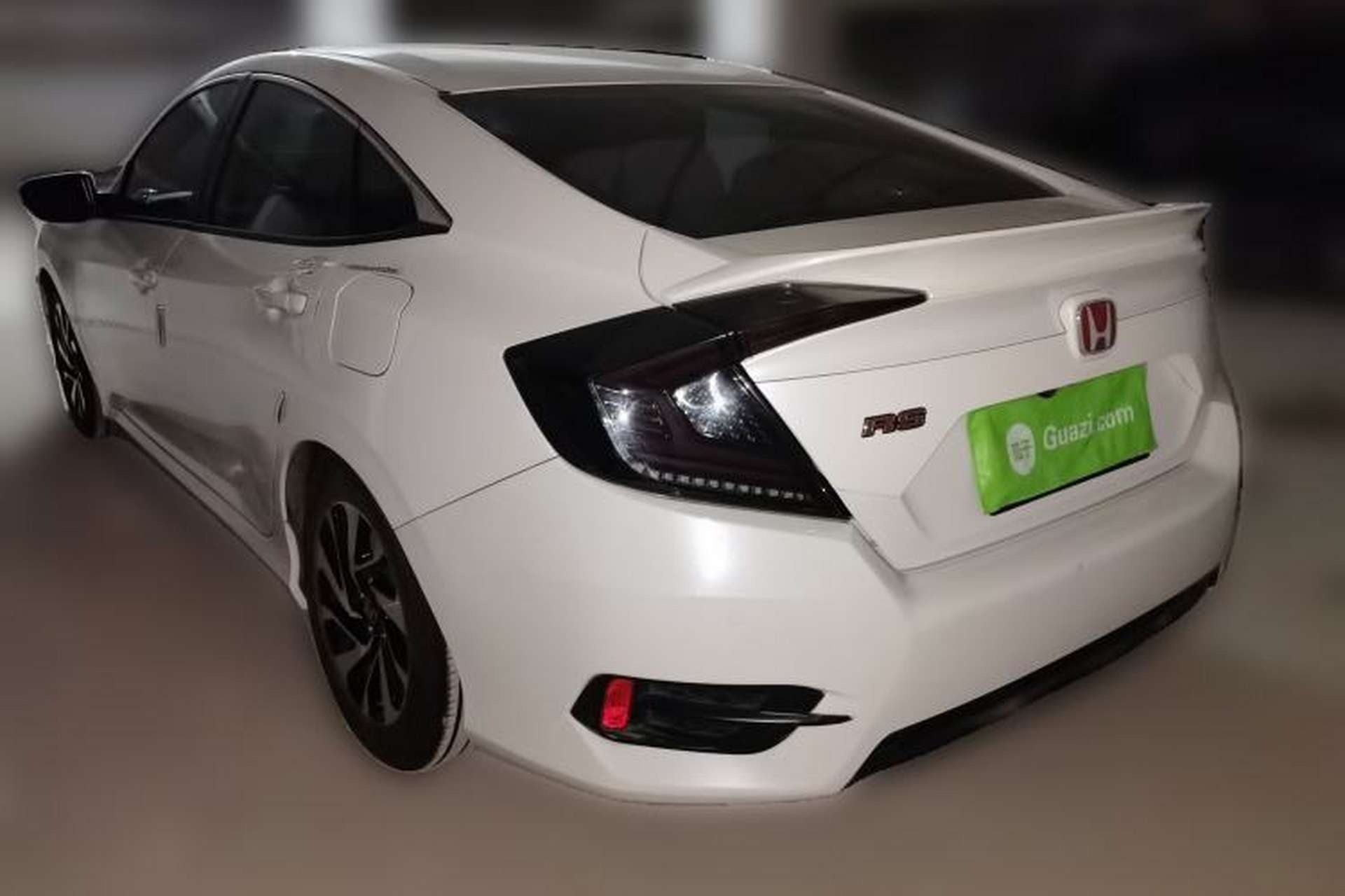 Used Honda Civic 2016 220TURBO CVT Luxury Edition Rear Left 45 Deg