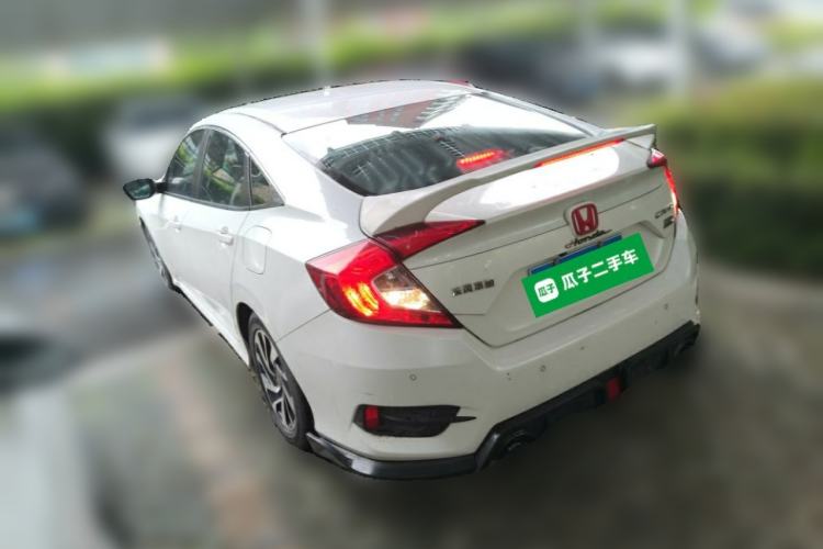 Used Honda Civic 2016 220TURBO CVT Luxury Edition Rear Left 45 Deg