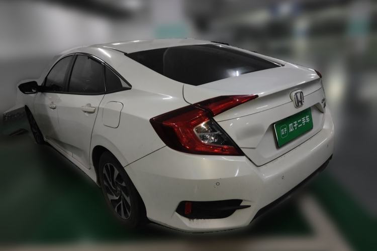 Used Honda Civic 2016 220TURBO CVT Luxury Edition Rear Left 45 Deg