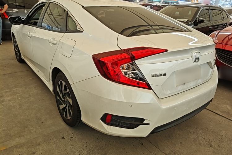 Used Honda Civic 2016 220TURBO CVT Luxury Edition Rear Left 45 Deg