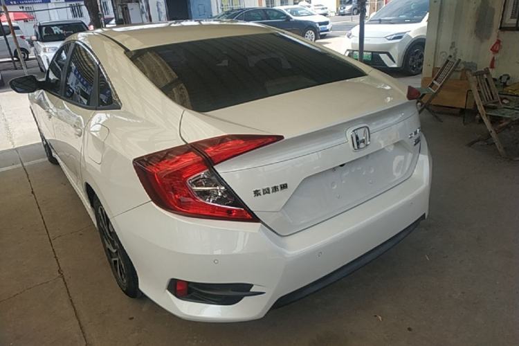 Used Honda Civic 2016 220TURBO CVT Luxury Edition Rear Left 45 Deg