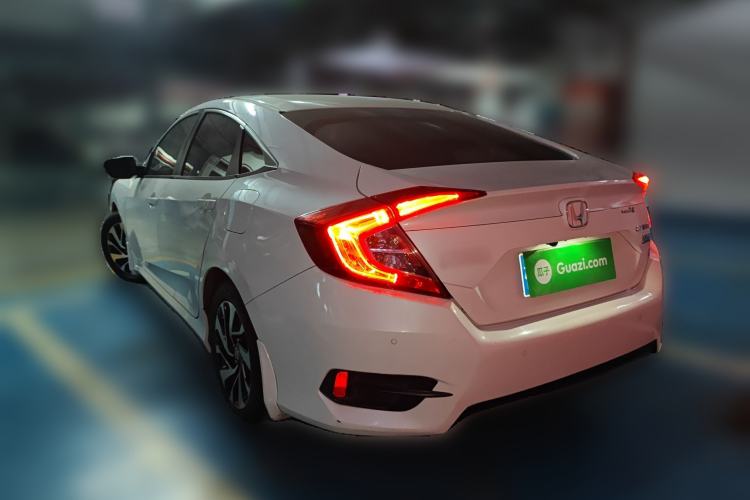 Used Honda Civic 2016 220TURBO CVT Luxury Edition Rear Left 45 Deg