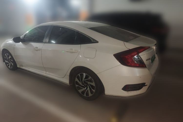 Used Honda Civic 2016 220TURBO CVT Luxury Edition Rear Left 45 Deg