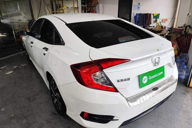 Used Honda Civic 2016 220TURBO CVT Luxury Edition Rear Left 45 Deg
