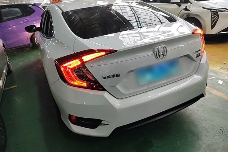 Used Honda Civic 2016 220TURBO CVT Luxury Edition Rear Left 45 Deg