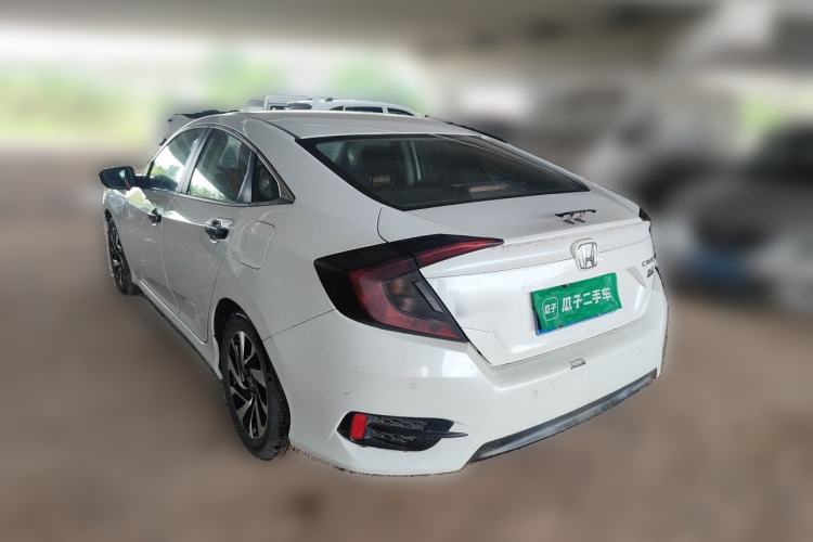 Used Honda Civic 2016 220TURBO Manual Luxury Edition Rear Left 45 Deg