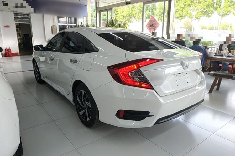 Used Honda Civic 2016 220TURBO CVT Luxury Edition Rear Left 45 Deg
