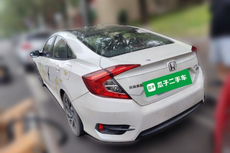 Used Honda Civic 2016 220TURBO Manual Luxury Edition Rear Left 45 Deg