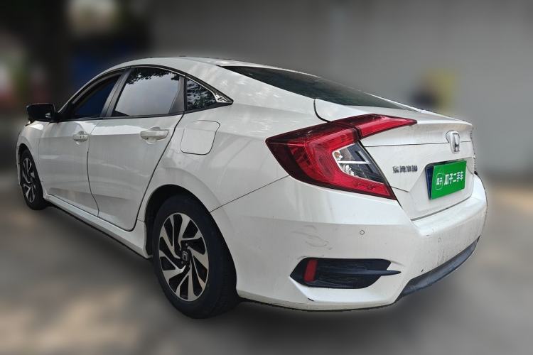 Used Honda Civic 2016 220TURBO Manual Luxury Edition Rear Left 45 Deg