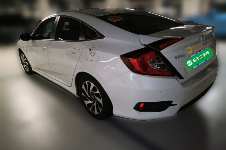 Used Honda Civic 2016 220TURBO CVT Luxury Edition Rear Left 45 Deg