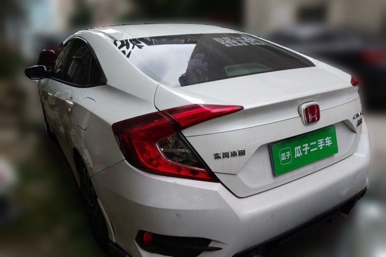 Used Honda Civic 2016 220TURBO CVT Luxury Edition Rear Left 45 Deg