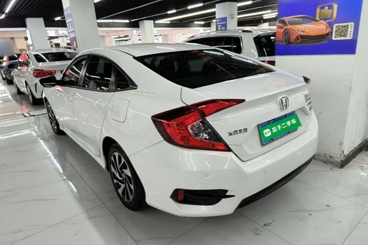Used Honda Civic 2016 220TURBO CVT Luxury Edition Rear Left 45 Deg
