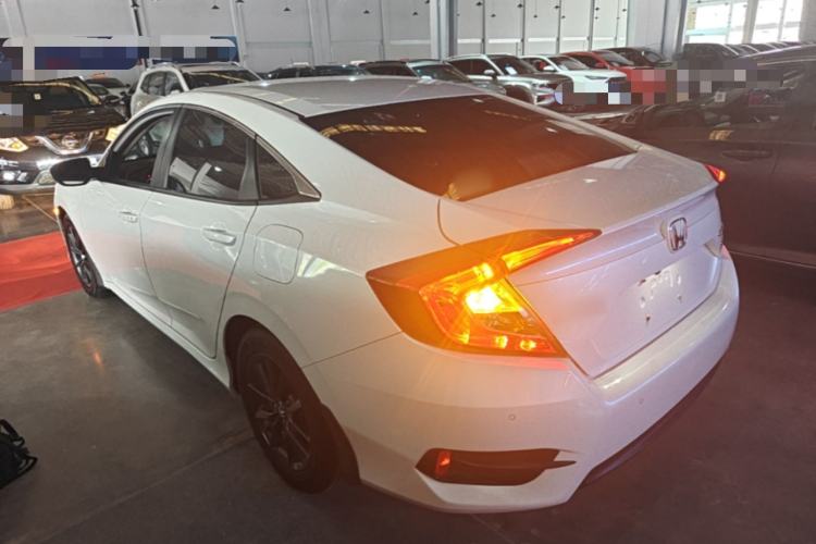 Used Honda Civic 2016 220TURBO CVT Luxury Edition Rear Left 45 Deg