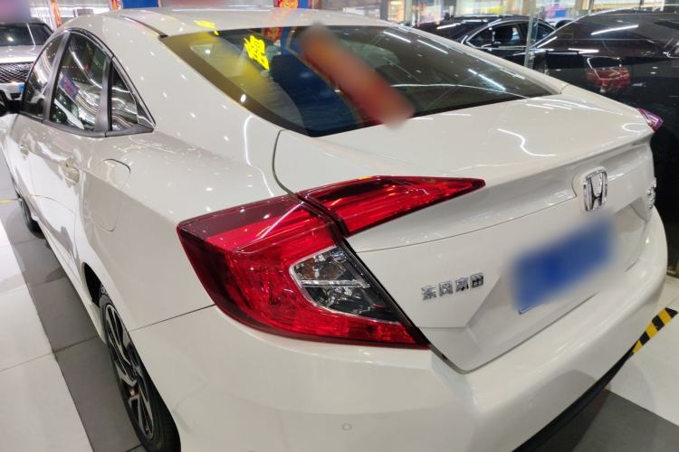 Used Honda Civic 2016 220TURBO CVT Luxury Edition Rear Left 45 Deg