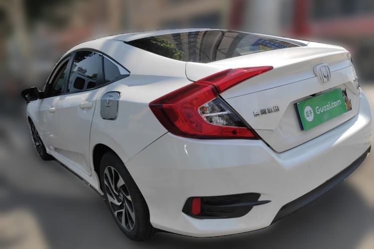Used Honda Civic 2016 220TURBO Manual Luxury Edition Rear Left 45 Deg