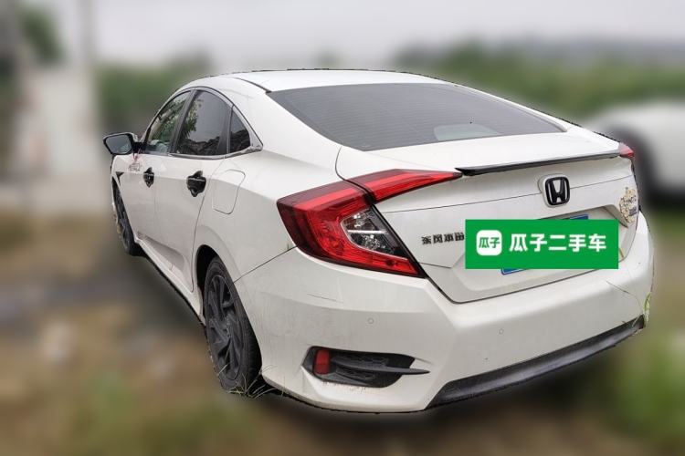Used Honda Civic 2016 220TURBO CVT Luxury Edition Rear Left 45 Deg