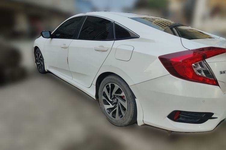 Used Honda Civic 2016 220TURBO CVT Luxury Edition Rear Left 45 Deg